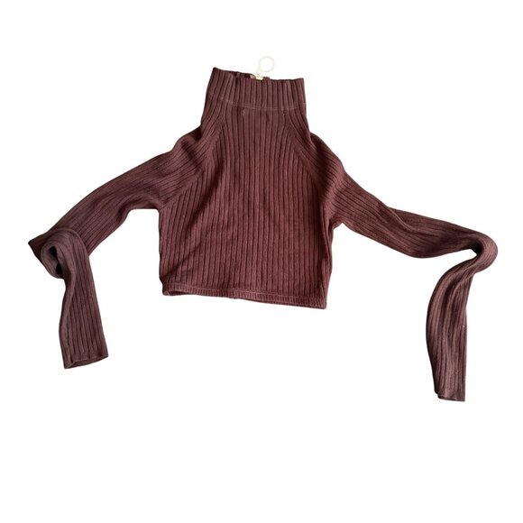 Reformation Ribbed Cropped Long Sleeve Top W/Front Zipper & Ring Pull In Chocola - Picture 2 of 3